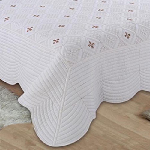 White Geometric Embroidery Bedspread - Quilting Tree