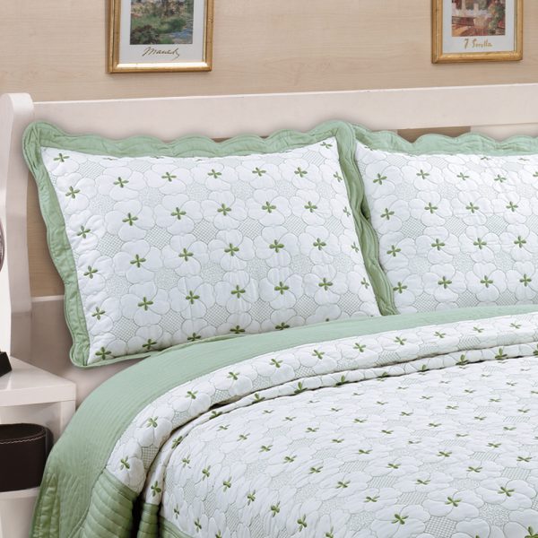 Green Full Embroidery Bedspread - Quilting Tree