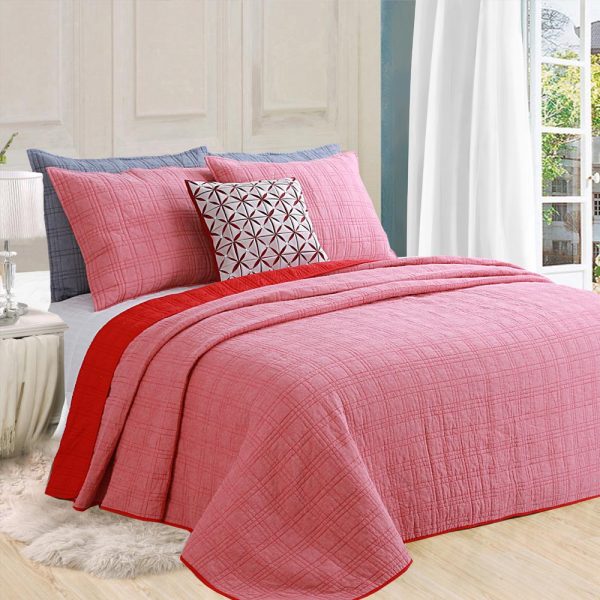 red quilt in checks pattern