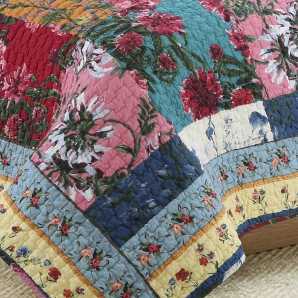 Multicolor Floral Patchwork Quilt