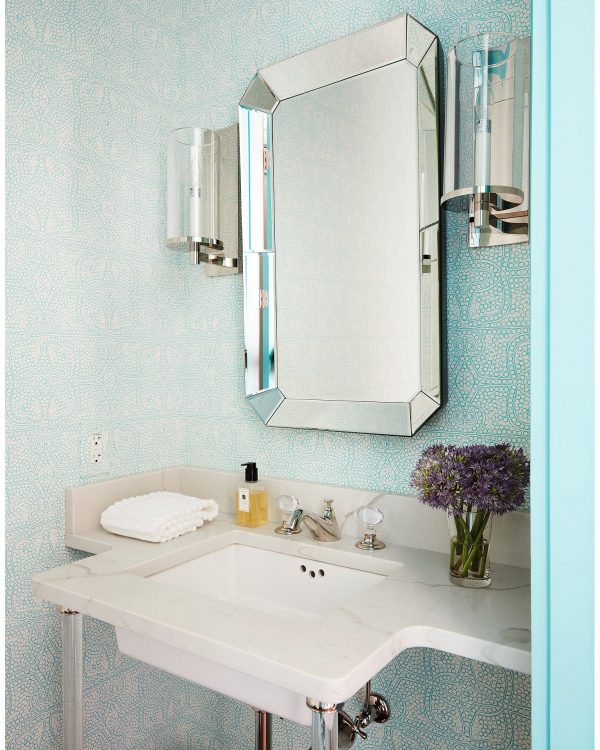 Zeus Rectangle Wall Mirror Modern Style