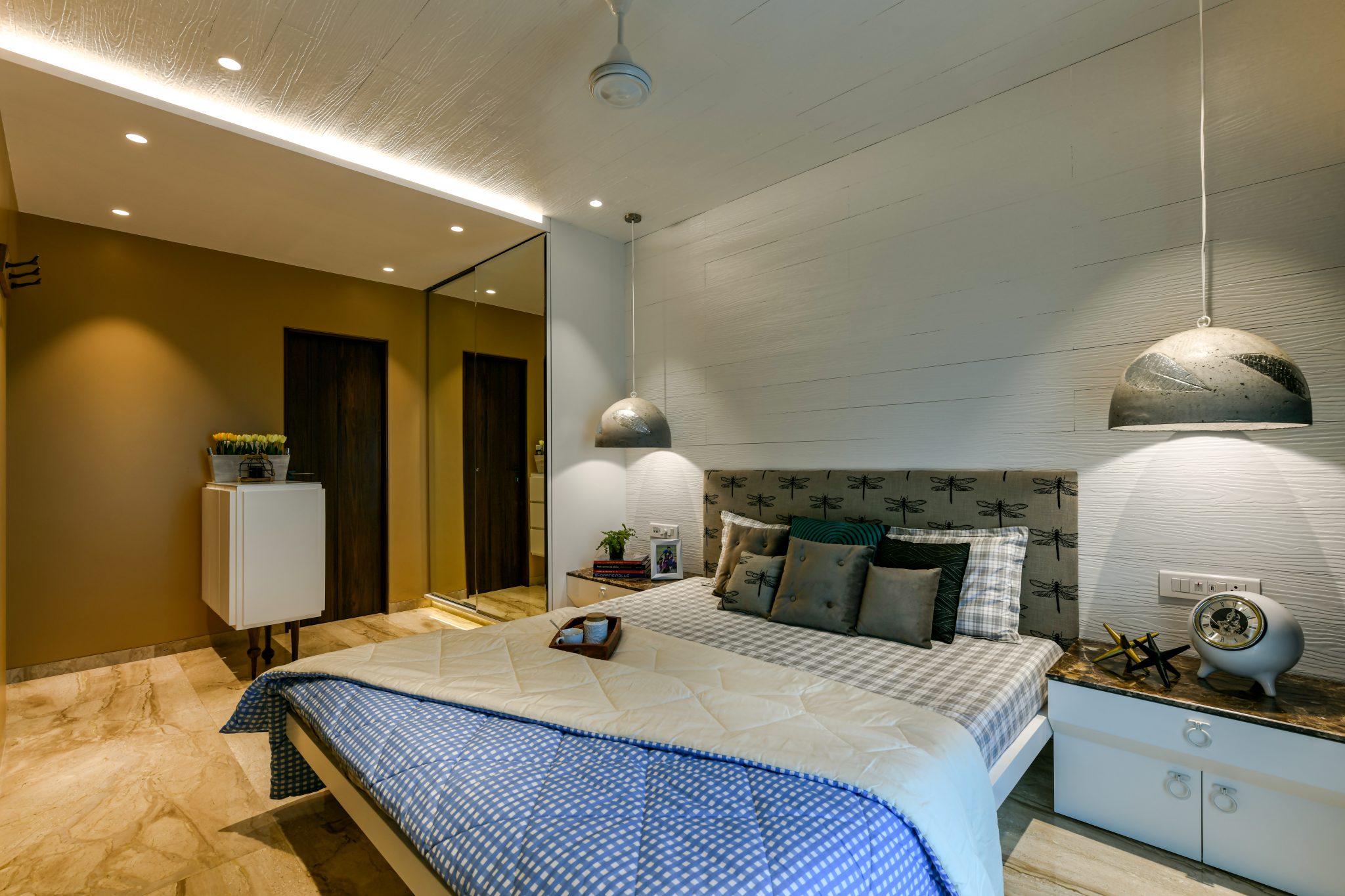 Five Bedroom Decor Elements That Make It SUPER Cozy