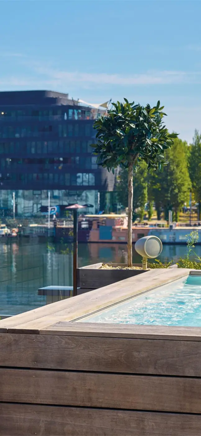 Focal OD Sat 5 outdoor speaker installed beside a pool
