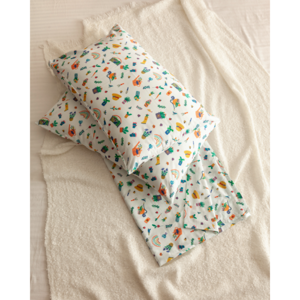 Ribbons and Flowers Sheet and Shams Set - Flat Sheet Double + Two Sham Pillow+ Packing Bag