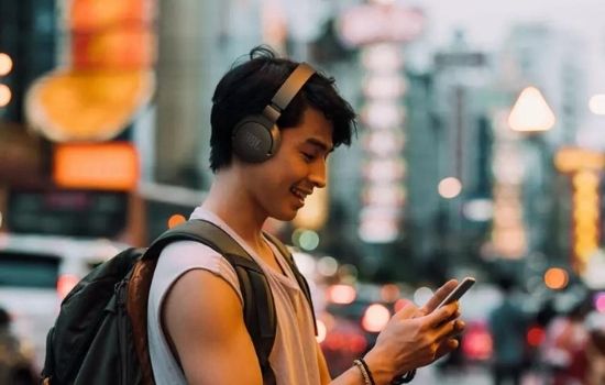 JBL Tune 660NC Wireless Active Noise-Cancelling Headphones