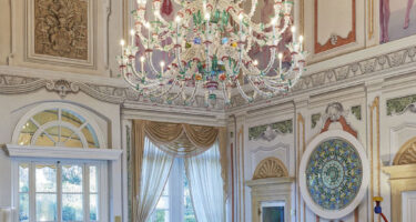 Venetian Chandelier: An Epitome Of Craftsmanship By Barovier & Toso
